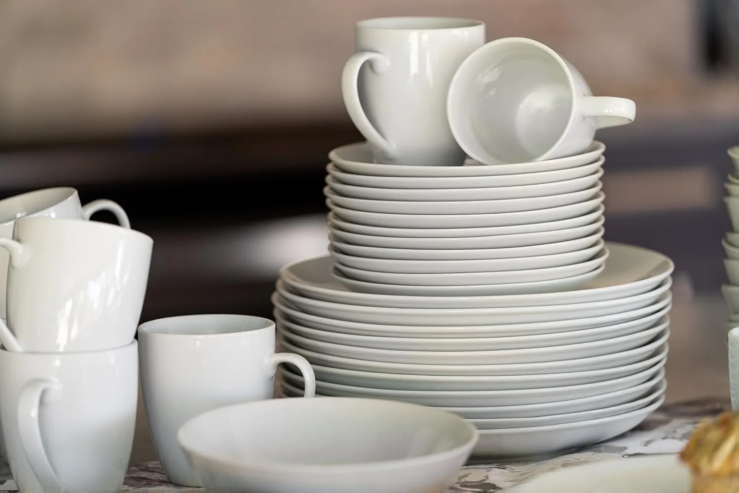 10 Strawberry Street Catering Sets of 12