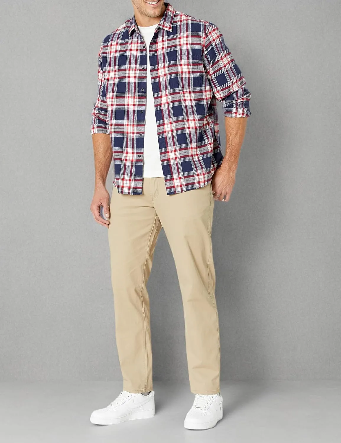 Amazon Essentials Men's Straight Fit 5-Pocket Stretch Twill Pants