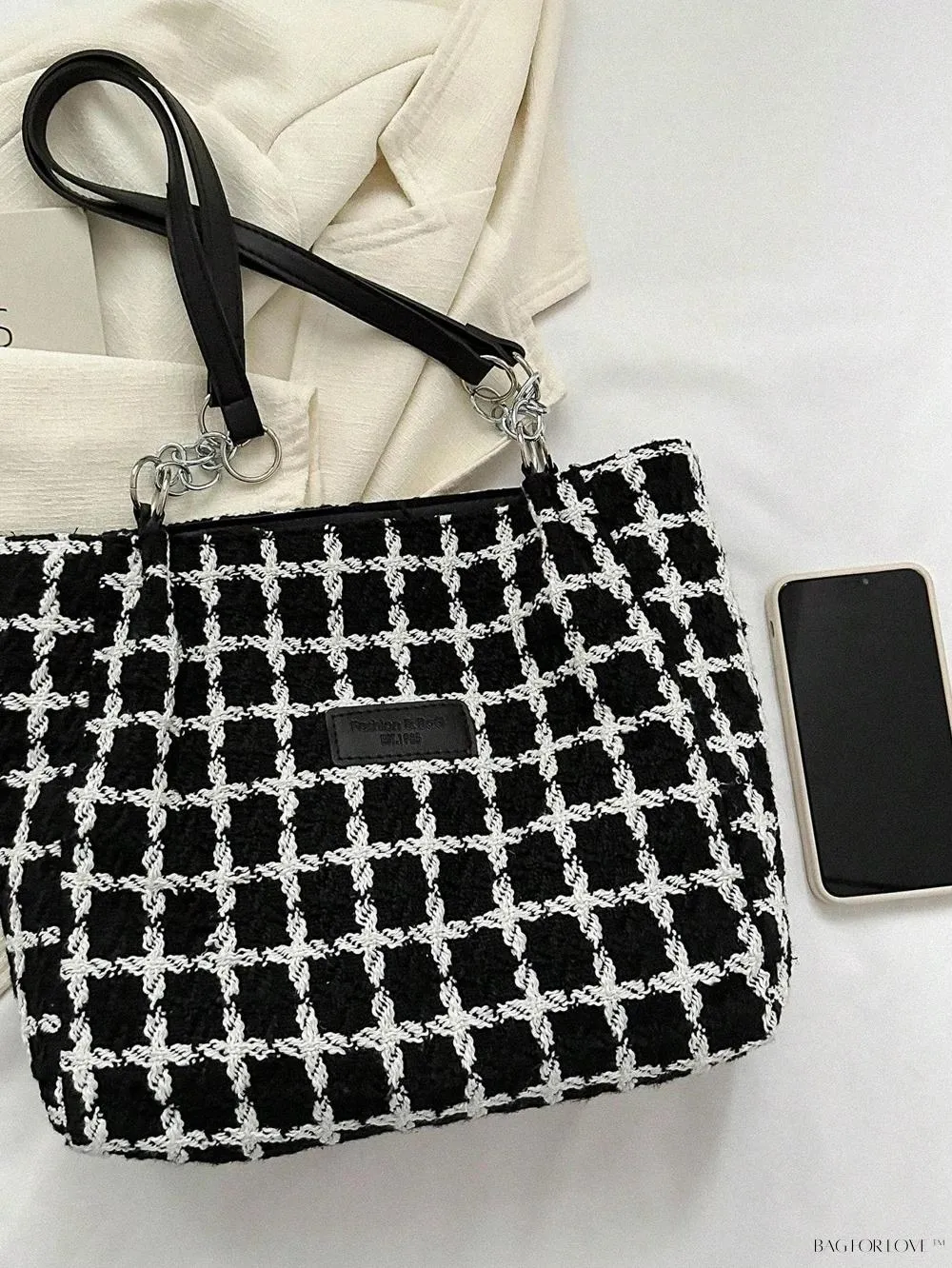 BagForLove - Fashionable Polyester Shoulder Bag with Zipper Closure for Ladies' Everyday Use