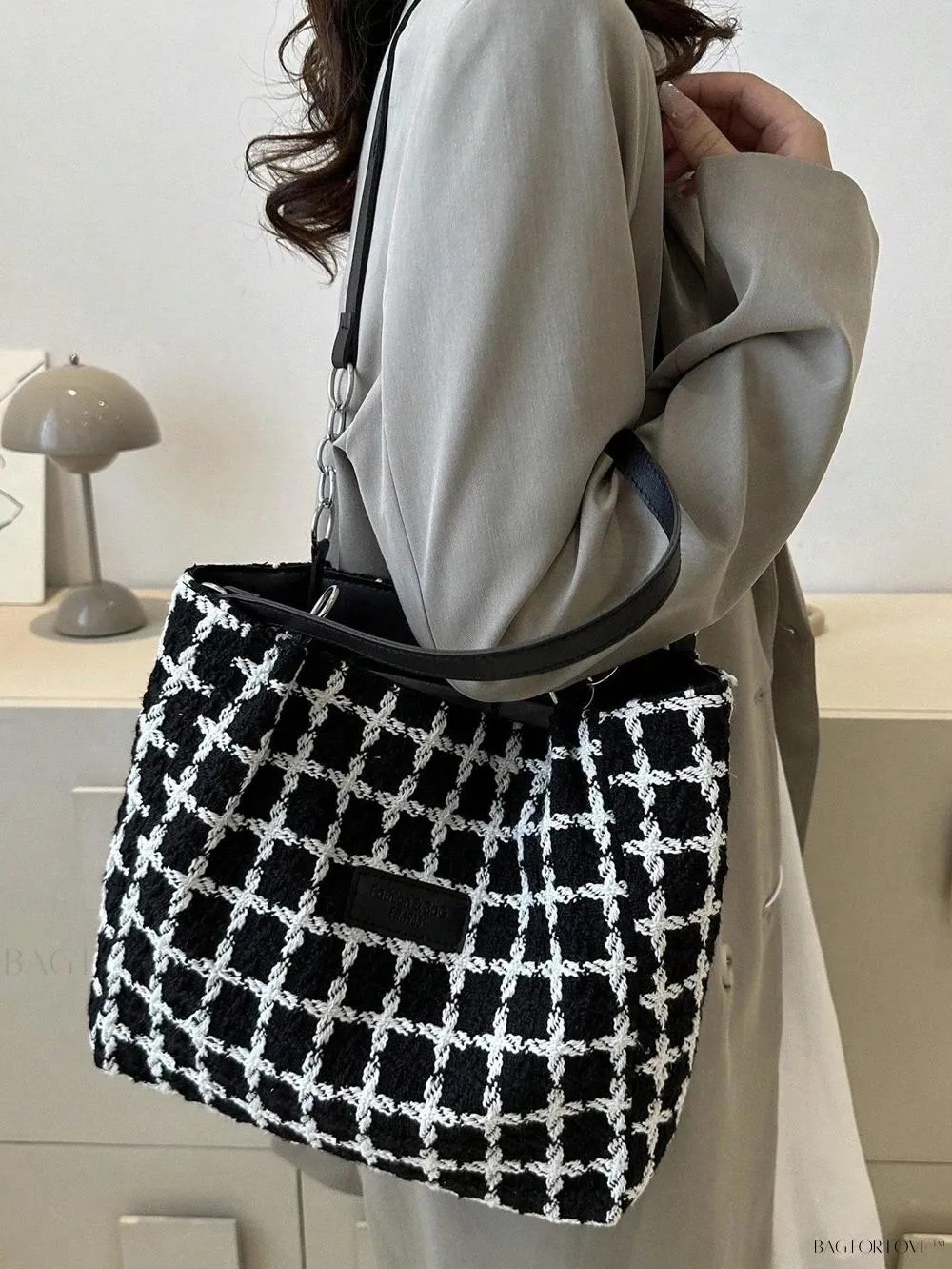 BagForLove - Fashionable Polyester Shoulder Bag with Zipper Closure for Ladies' Everyday Use