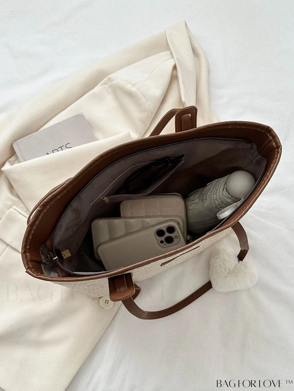 BagForLove - Letter Print Straw Tote Bag: Stylish Vacation Style with Ample Capacity