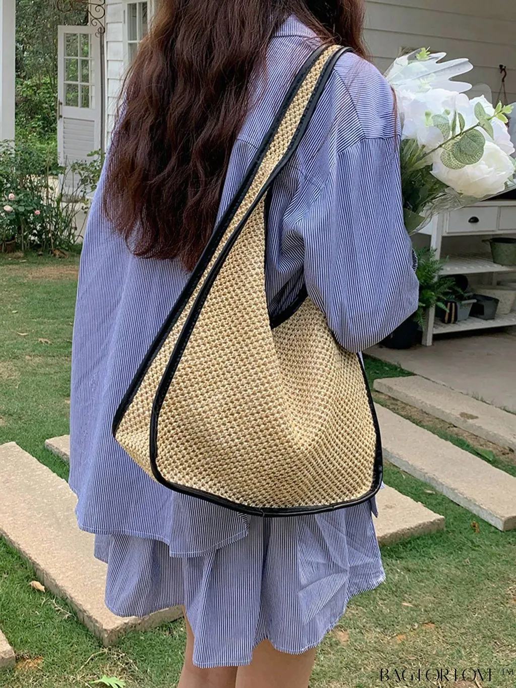 BagForLove - Medium Minimalist Straw Bag with Chic Contrast Binding - Perfect for Vacations