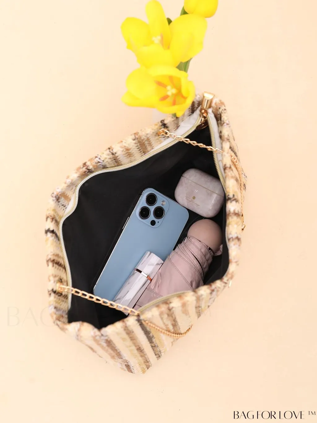 BagForLove - Stylish Colorblock Straw Bag with Metal Detail Chain - Ideal for Summer Beach Travel