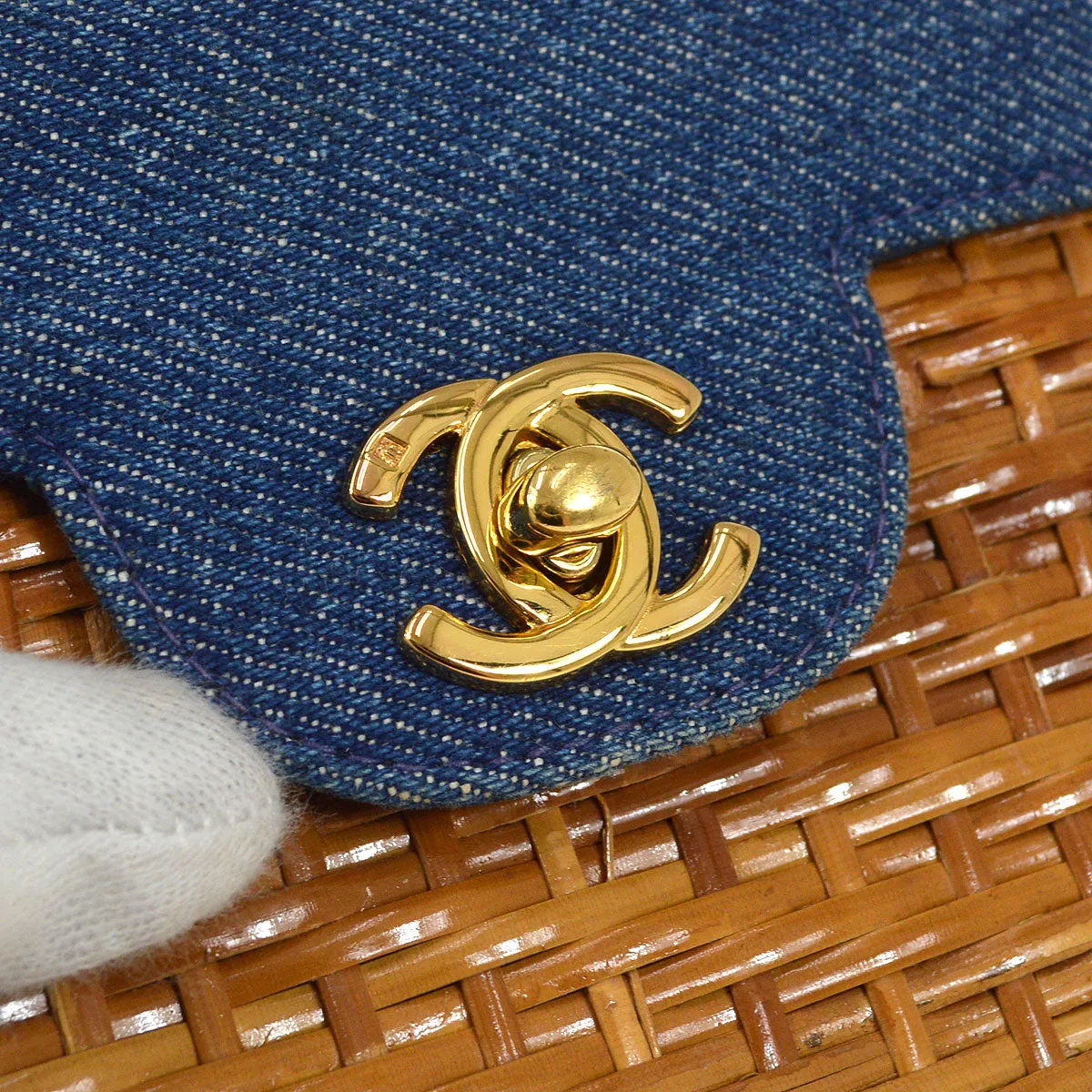 CHANEL 1997-1999 Basket Chain Straw Shoulder Bag Denim Indigo K08317e