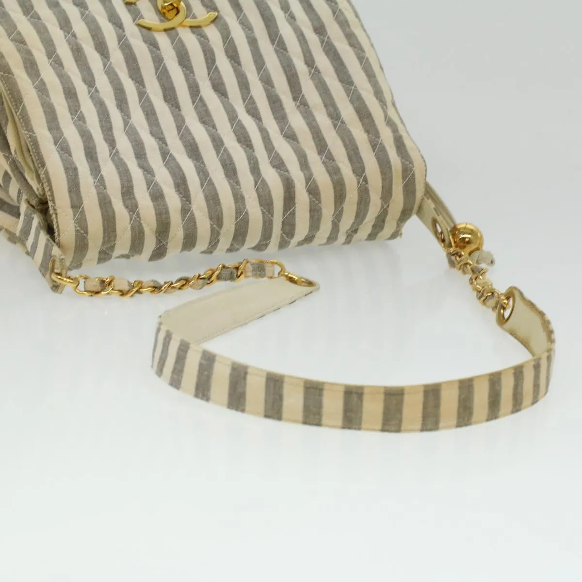 CHANEL Striped Matelasse Chain Shoulder Bag Canvas White Gray CC bs3642