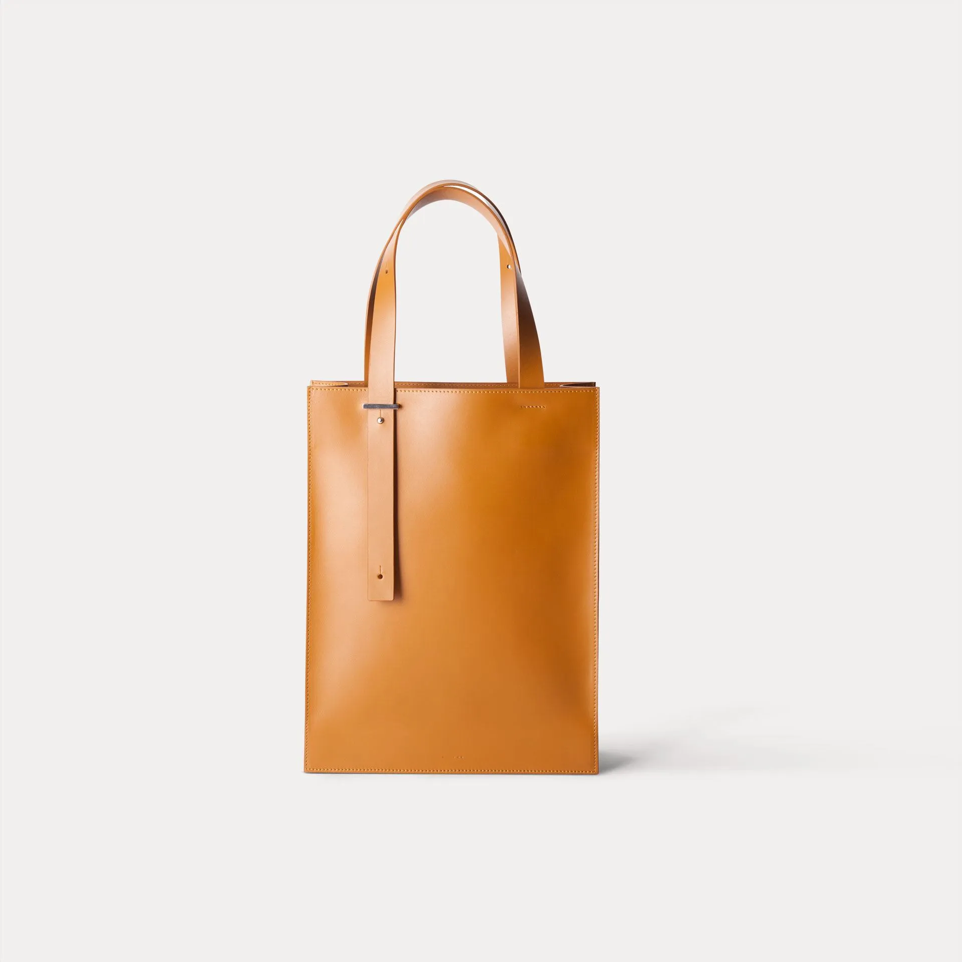 DA04 Tote M - Brown