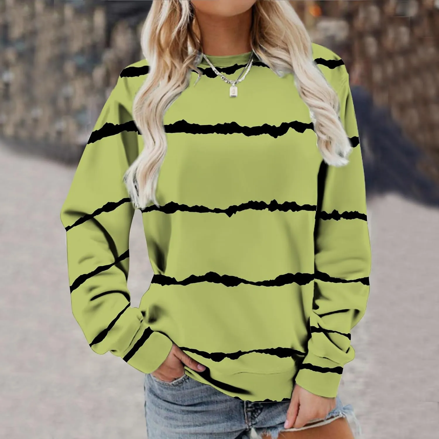 DOLKFU Sweatshirt for Women 2023 Fashion Long Sleeve Crewneck Shirts Blouse Striped Print Tops Casual Loose Blouses