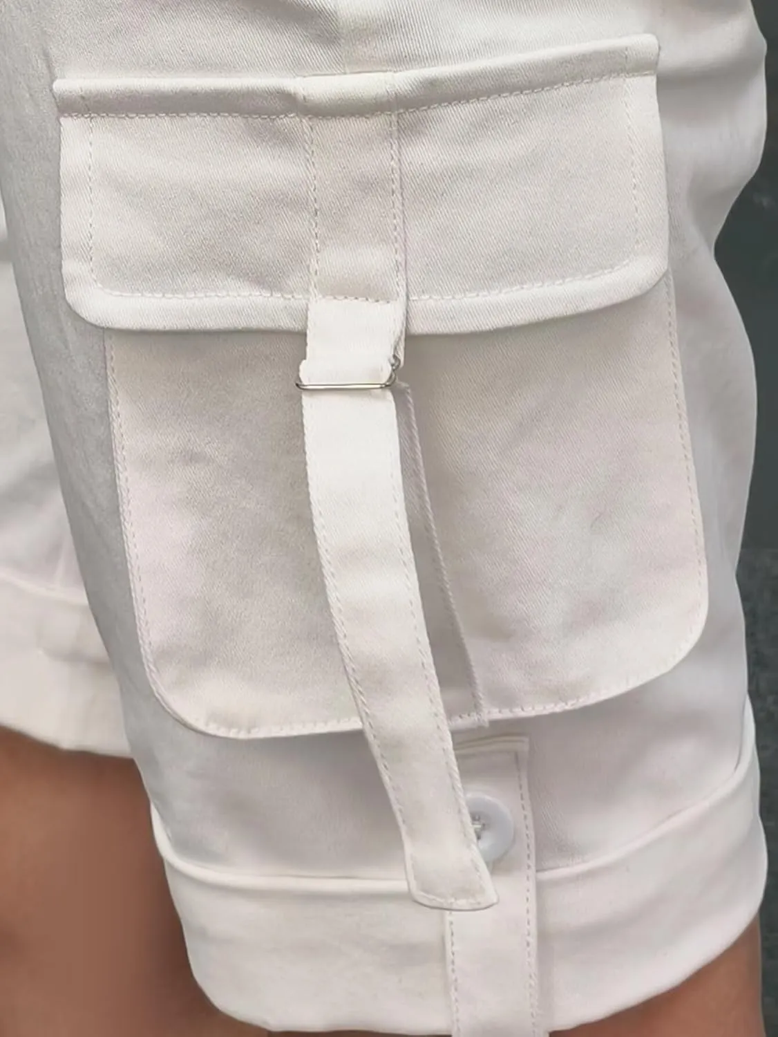 Flamingals Hiking Shorts for Women Flap Pocket Design Bermuda Cargo Shorts 2025 Trendy