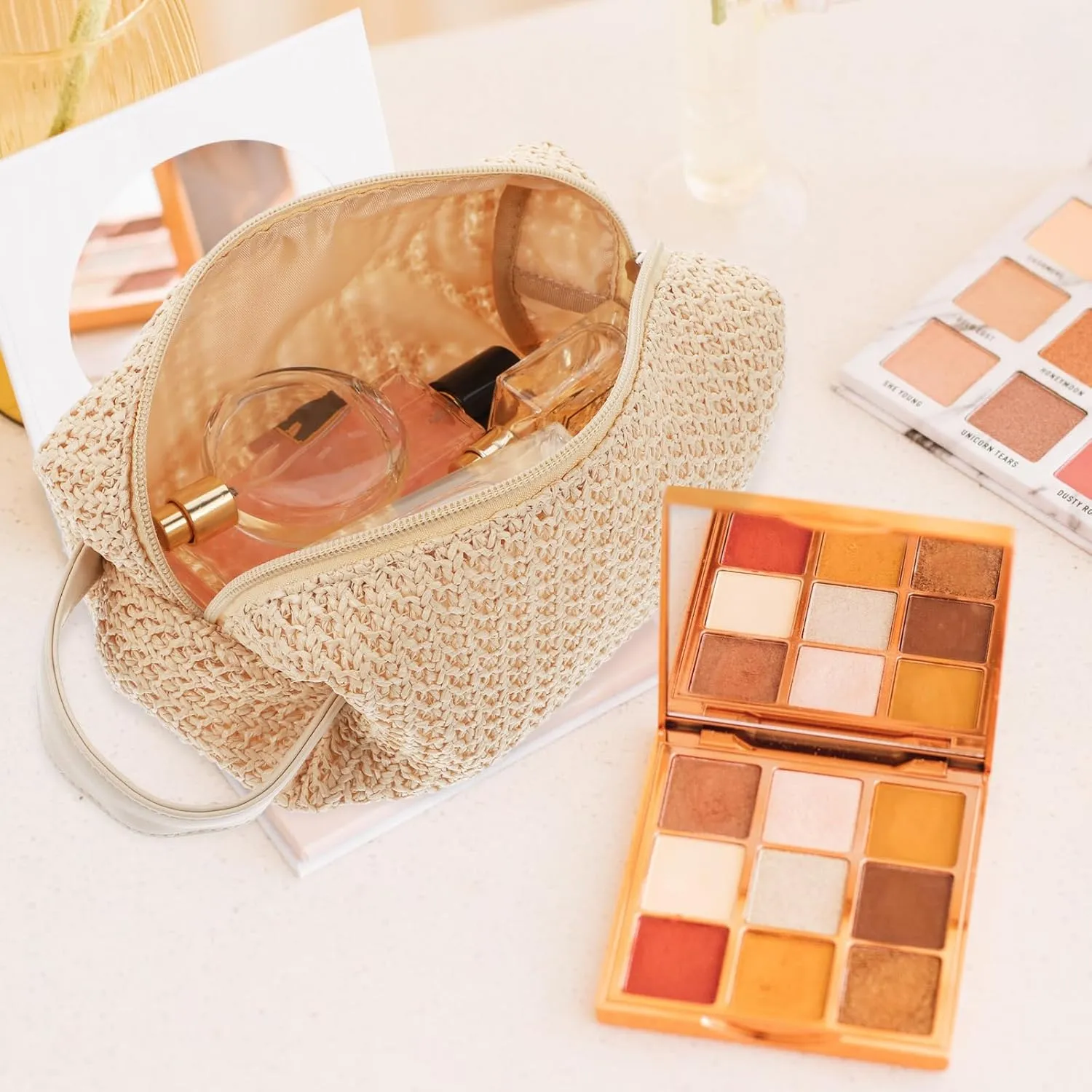 FRCOLOR Woven Makeup Bag Straw Cosmetic Bag with Zip Summer Beach Rattan Handbag Travel Clutch Wallet for Women