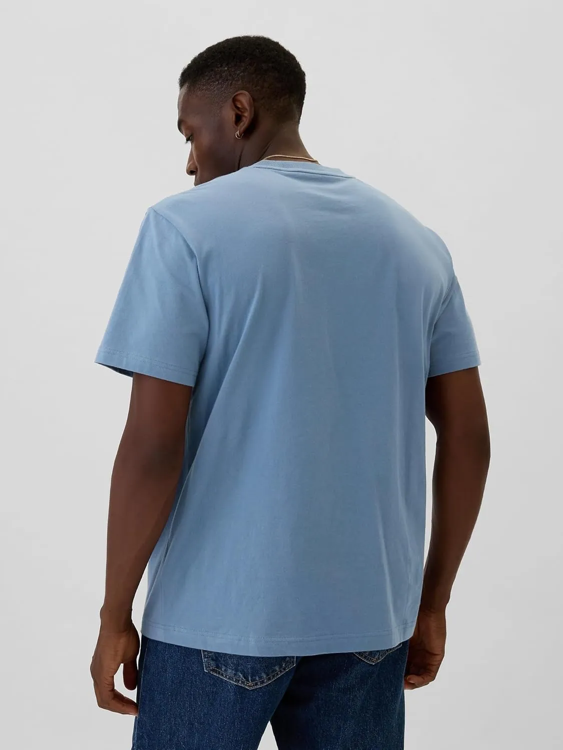 GAP Men's Pocket Tee