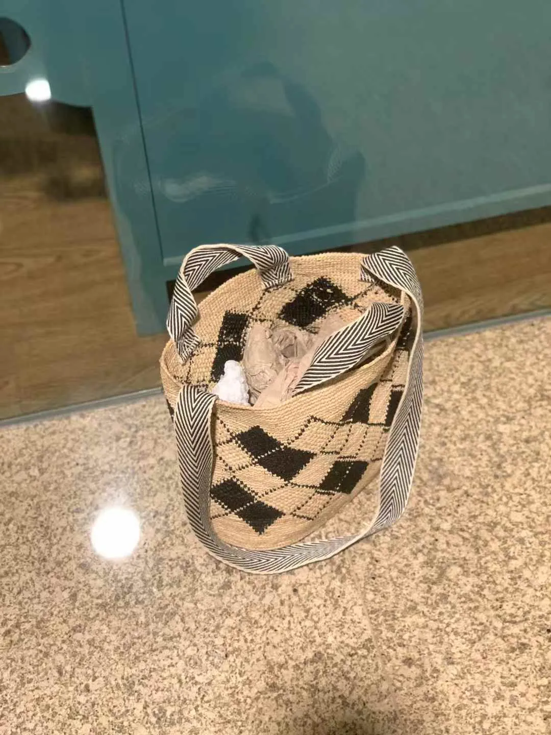 Gazy Straw Crossbody Bag