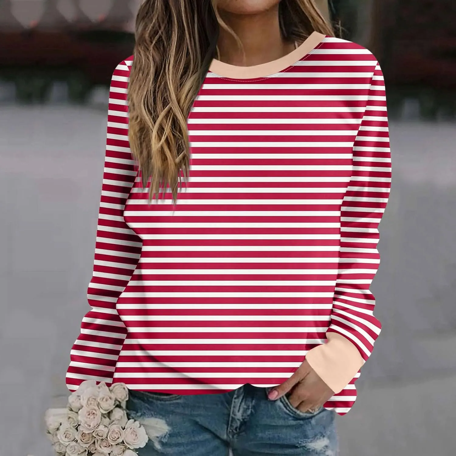 Long Sleeve T Shirts for Women Crewneck Causal Striped Blouse Tops Fall Fashion Vacation Pullover Ladies Clothes 2024