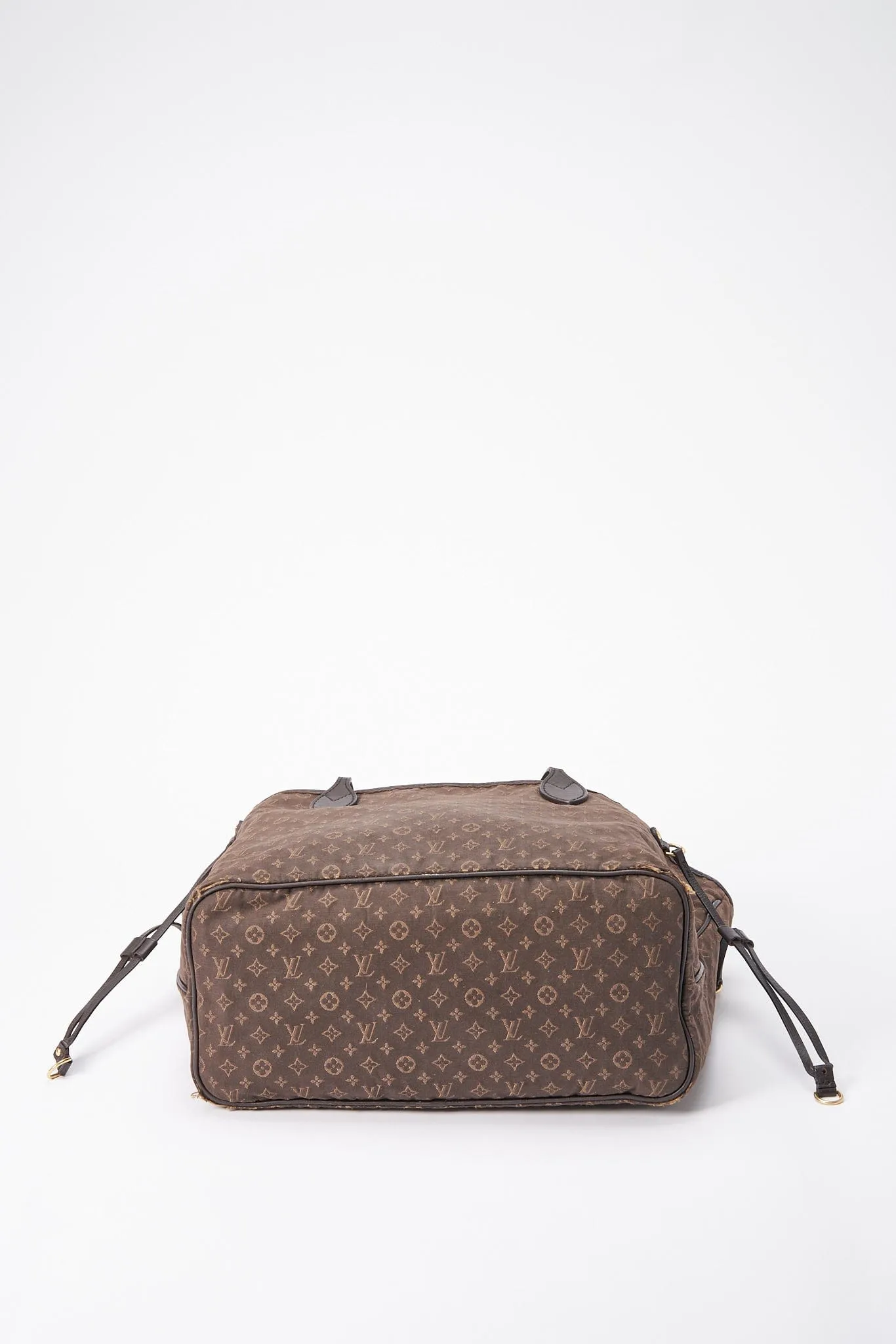 Louis Vuitton Neverfull MM in Monogram Canvas
