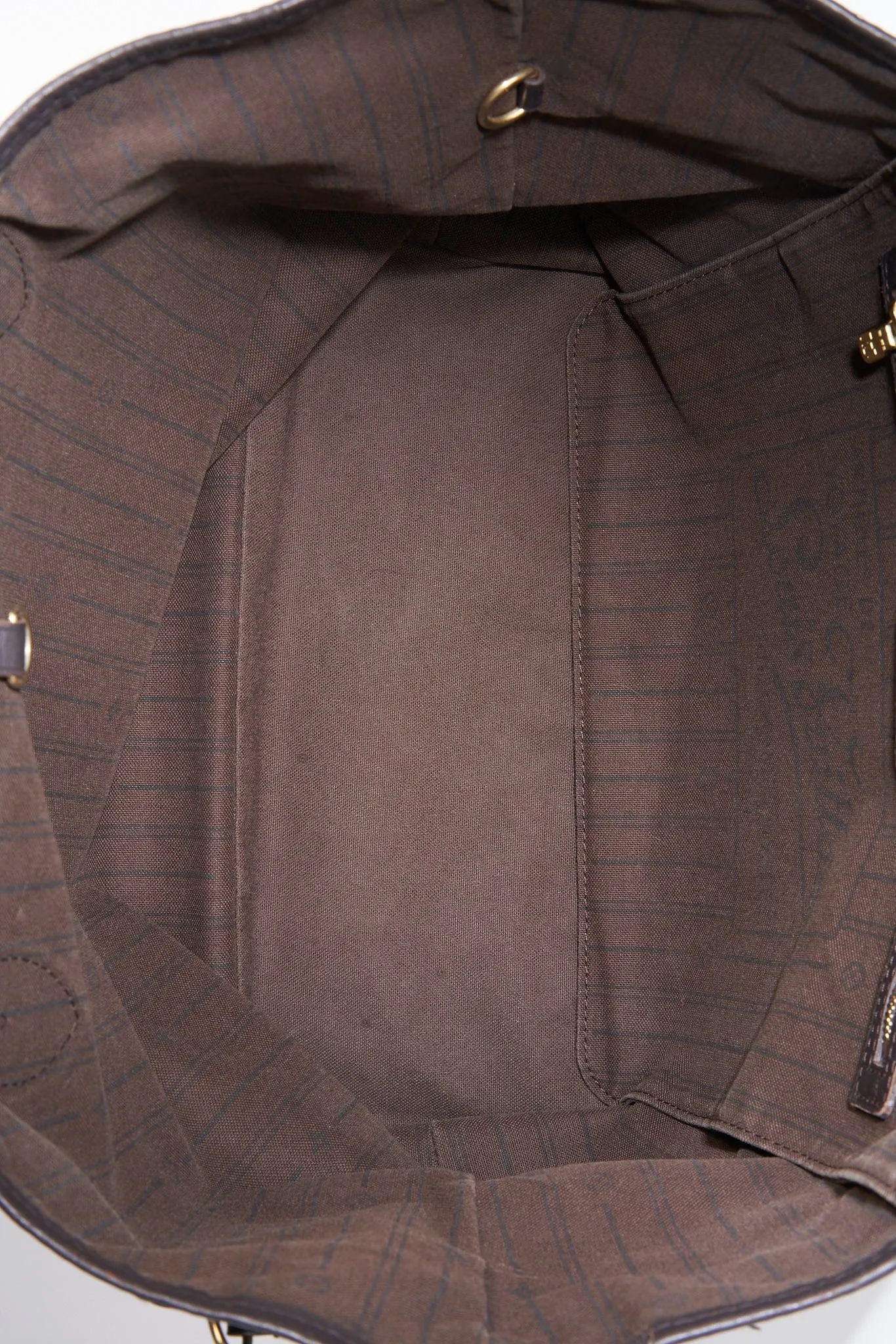 Louis Vuitton Neverfull MM in Monogram Canvas