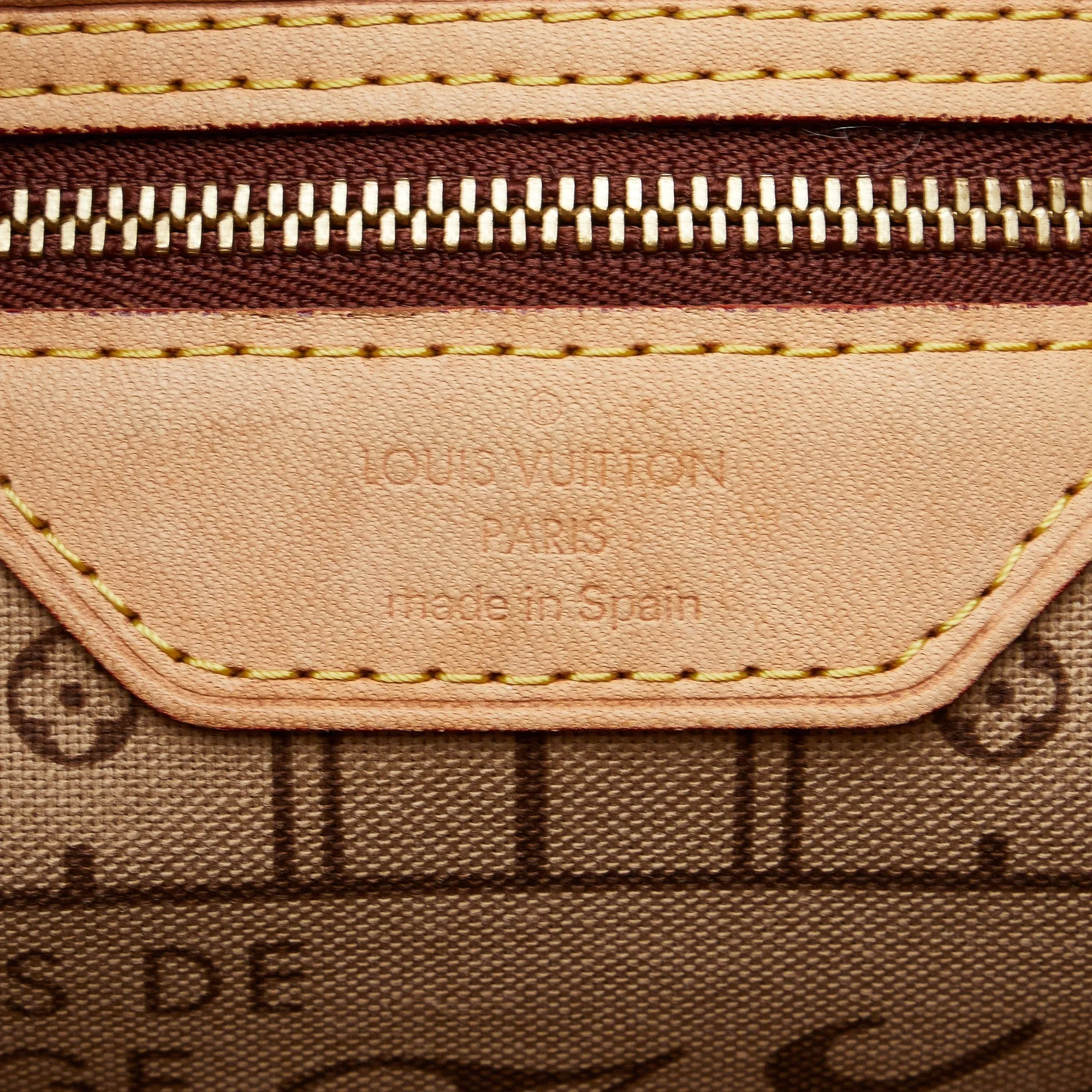 Louis Vuitton Neverfull MM Monogram Canvas