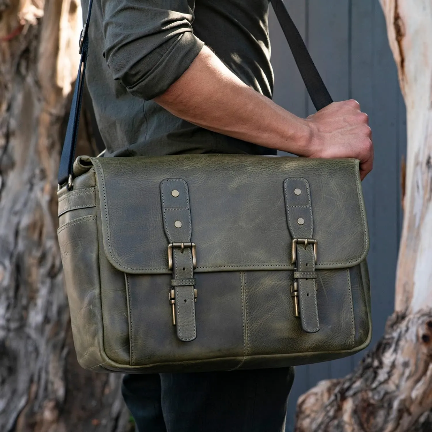 MegaGear Italian Leather Messenger Bag, Lightweight Unisex Business Briefcase Satchel Portfolio, Multi Compartment