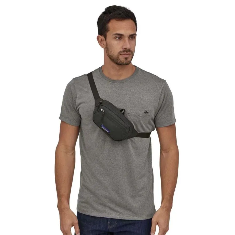 Patagonia Ultralight Black Hole Mini Hip Pack 1L (Black)