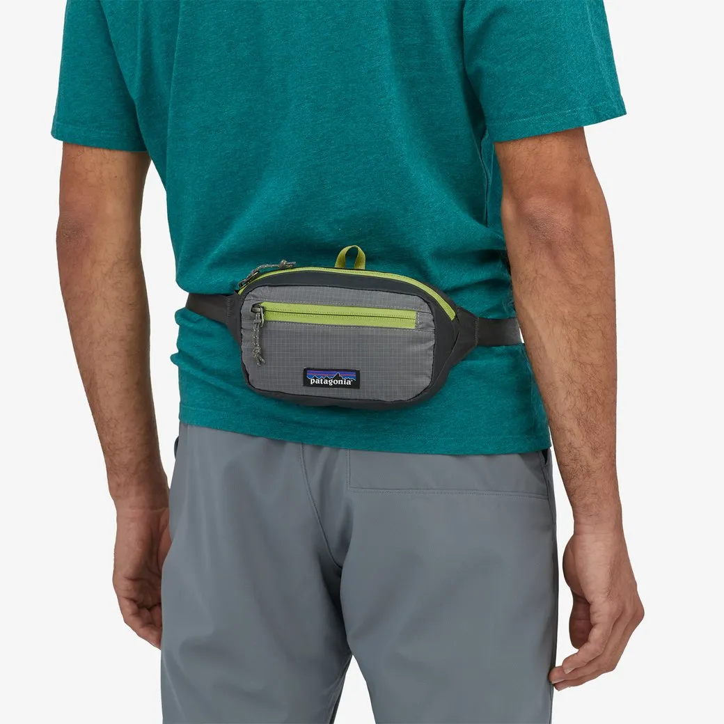Patagonia Ultralight Black Hole® Mini Hip Pack 1L - Buckhorn Green