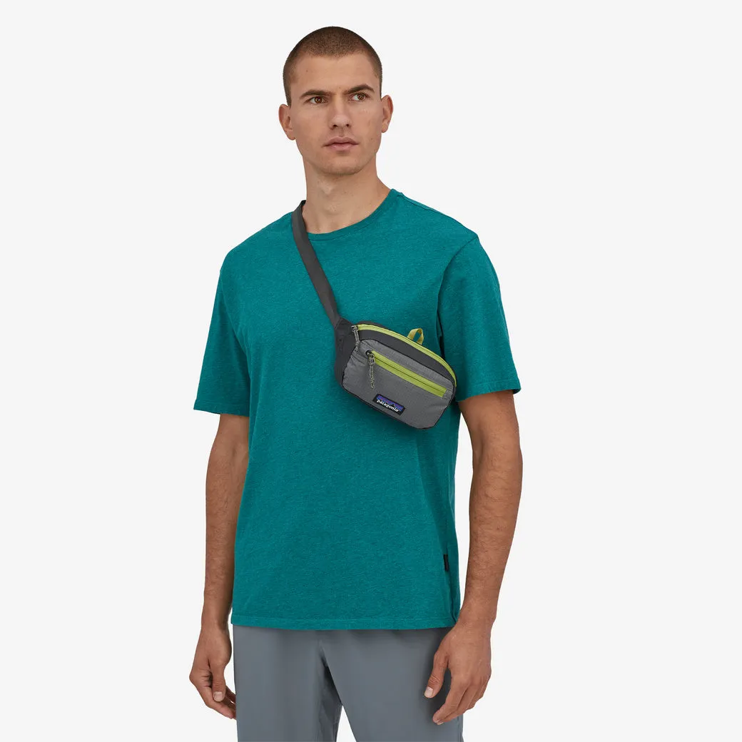 Patagonia Ultralight Black Hole® Mini Hip Pack 1L - Buckhorn Green