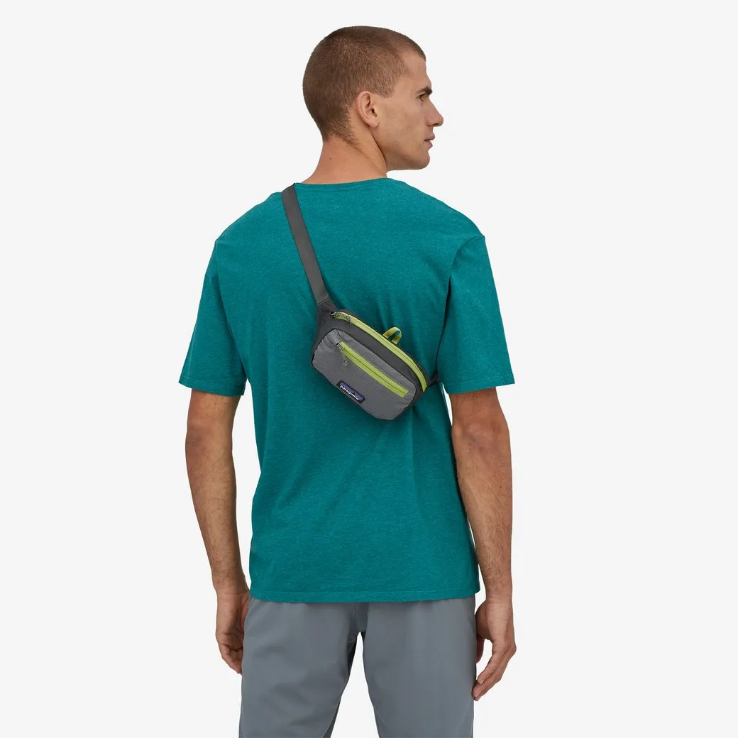 Patagonia Ultralight Black Hole® Mini Hip Pack 1L - Buckhorn Green