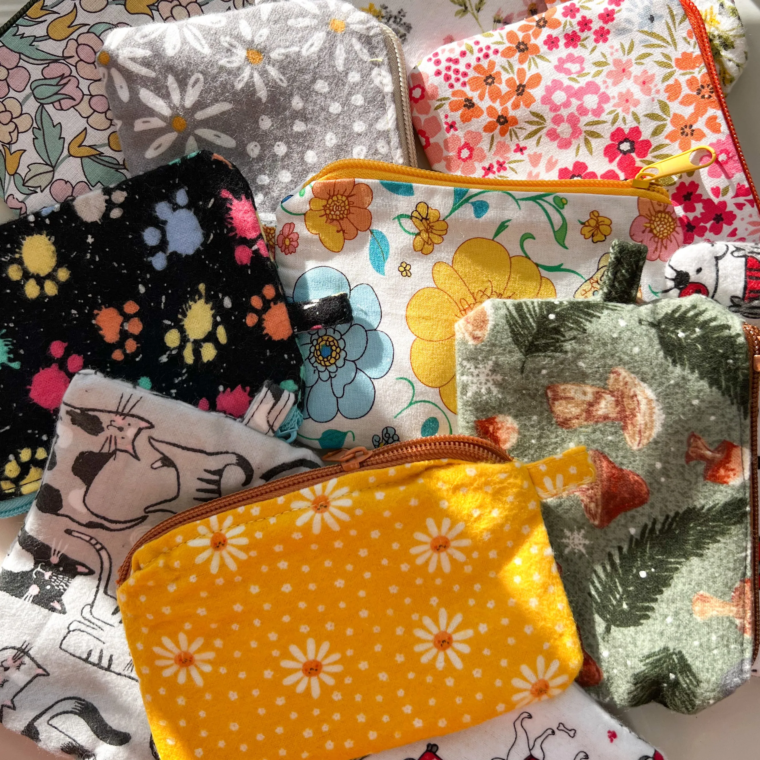 Paw Print Coin Purse, Cute Zipper Pouch, Handmade Zipper Pouch