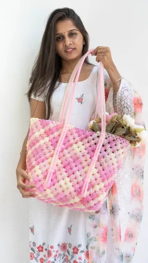Pink & White Biscuit Knot Basket