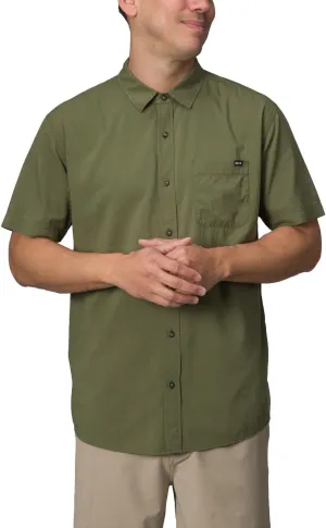 Reef Men's Rains Short Sleeve Shirt