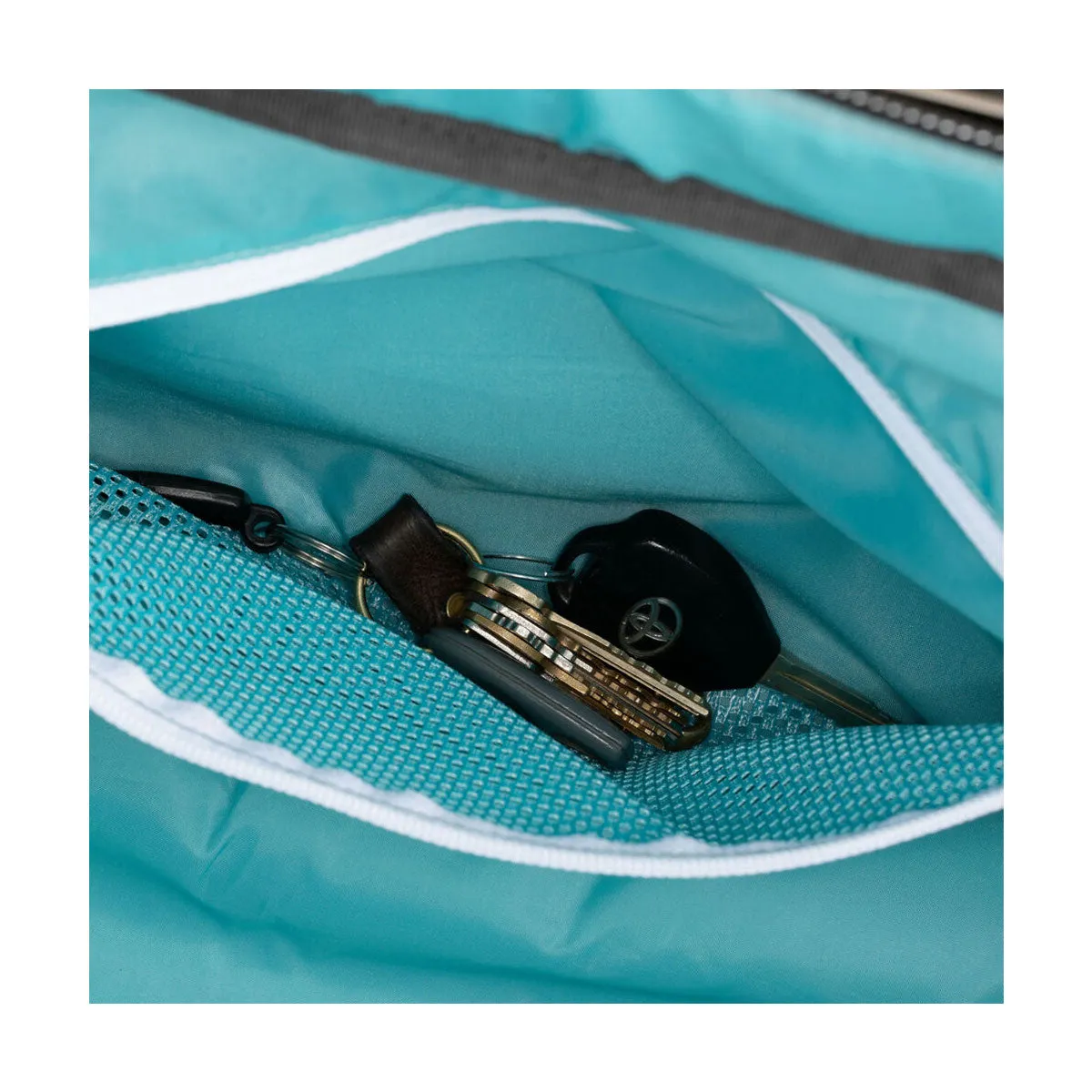 Shimoda Carry-On Roller V2
