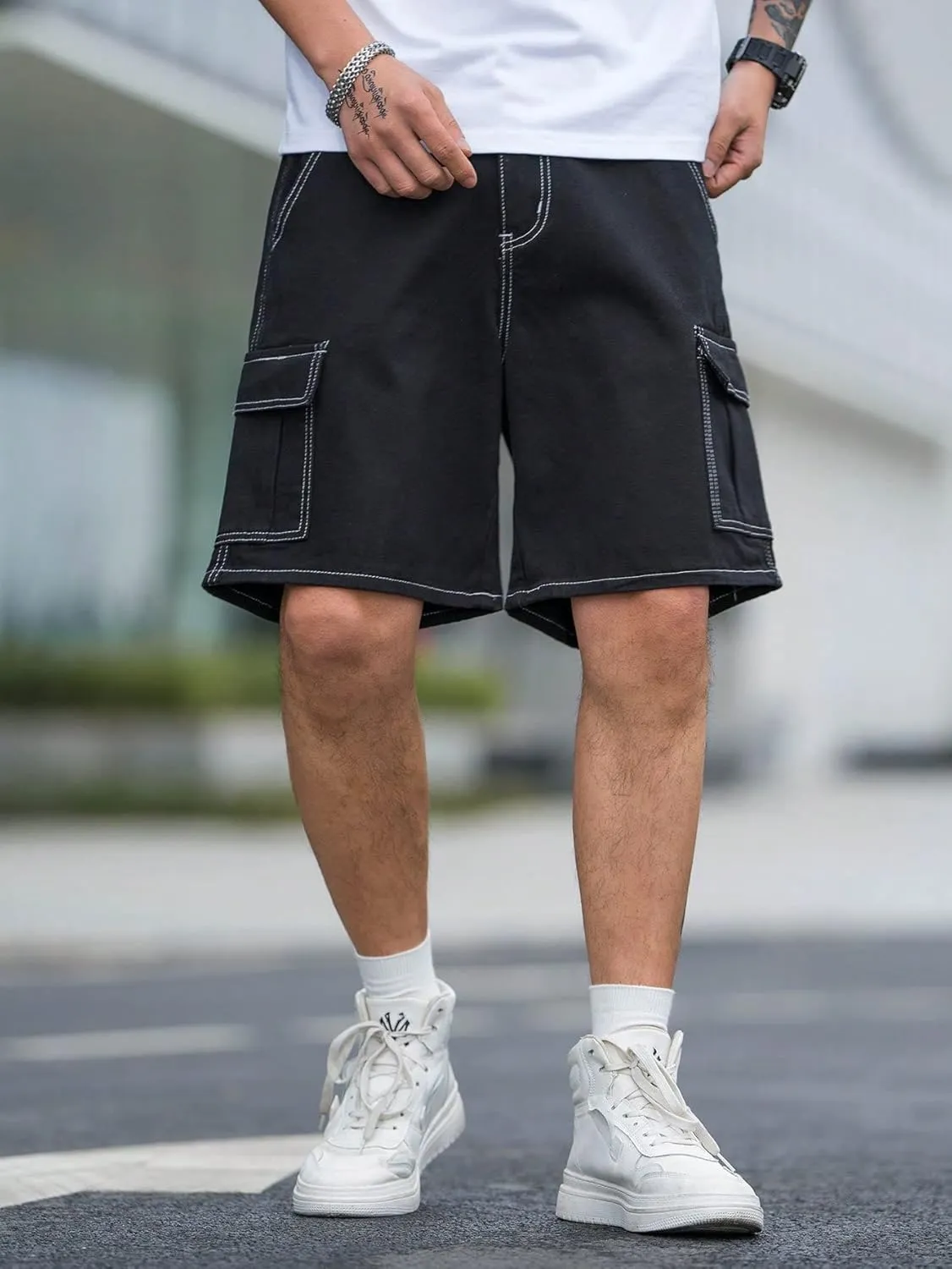WDIRARA Men's High Waist Button Bermuda Cargo Denim Shorts with Pockets