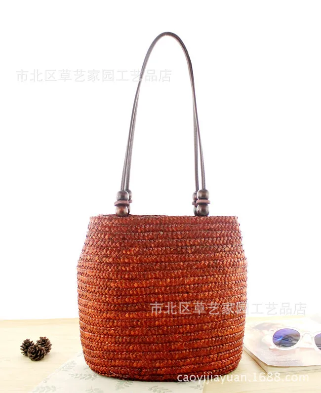Wholesale Wooden Beaded Wheat Straw Handmade Straw Woven Shoulder Beach Bag