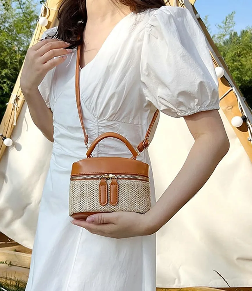 Women Small Summer Beach Tote Shoulder Bags Handwoven Straw Summer Crossbody Bag Makeup Purse Handbags